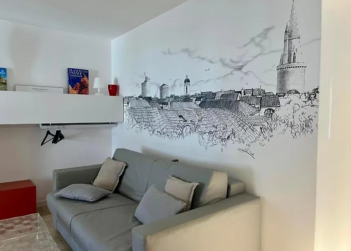 Les Saints Peres Pres Du Vieux Port * La Rochelle (Charente-Maritime)